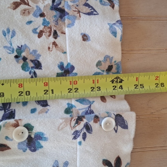 Eddie Bauer Floral Print Cotton Blend Transitional Knit Cardigan Sweater - Picture 5 of 7